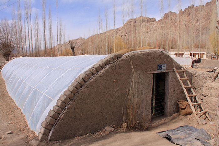 Underground Greenhouse Uses And Benefits Insteading underground-greenhouse-uses-and-benefits-insteading